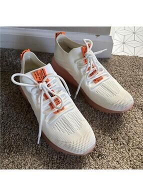 Steve Madden Sneakers